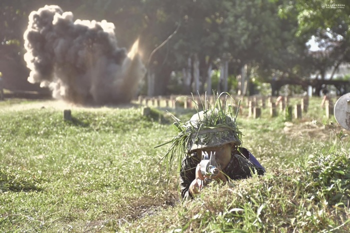 陸軍官校為期八周的入伍訓練震撼教育(羅玄策提供)